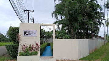 Ngoại thất