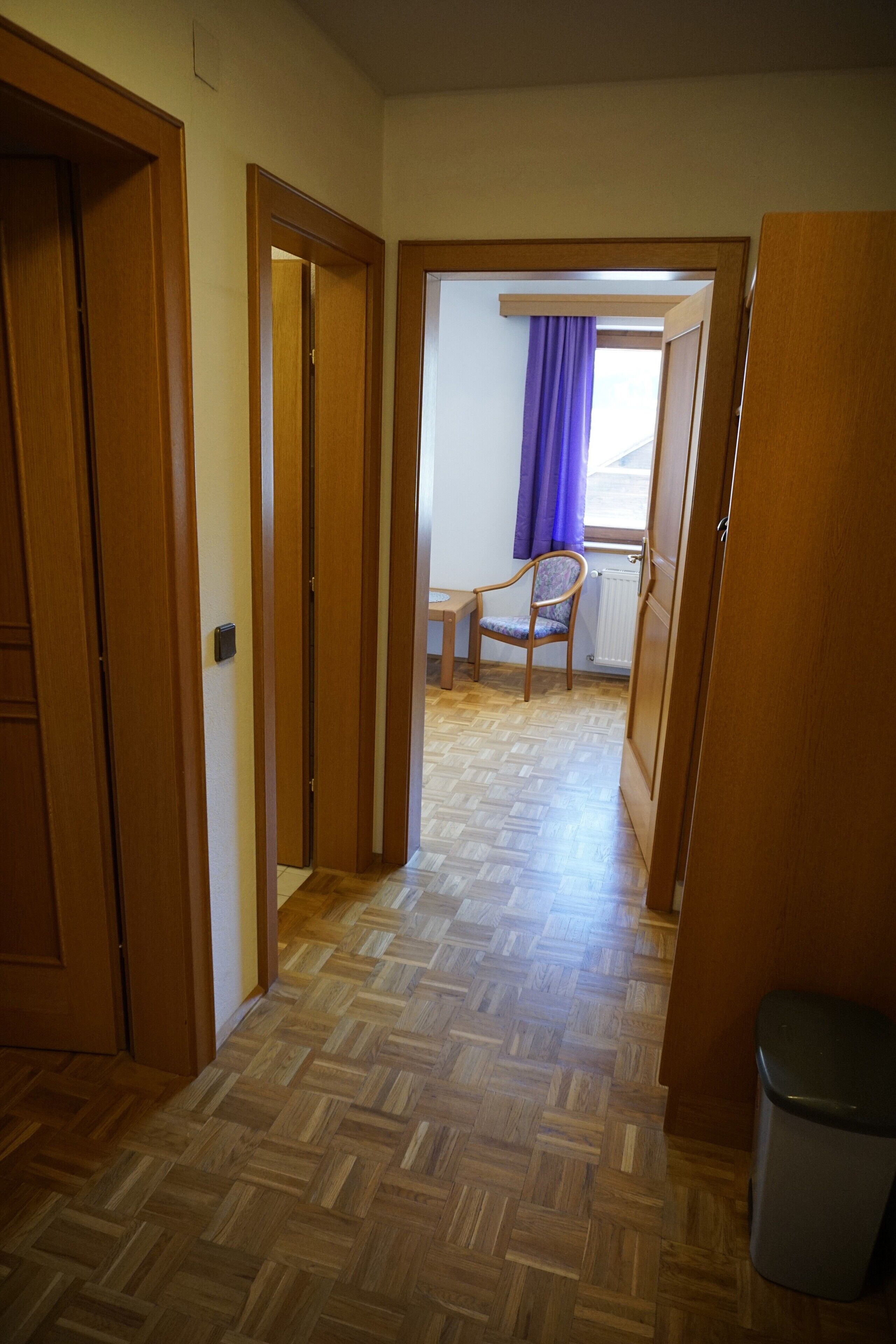 Classic Apartment | Living area | 40-inch flat-screen TV with cable channels