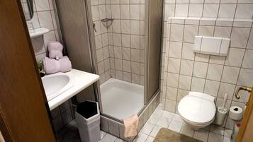 Chambre Double Confort | Salle de bain