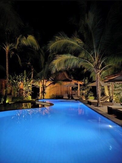 Villa Lova Sambirenteng