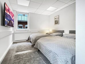 5 slaapkamers, een bureau, wifi, beddengoed
