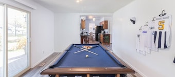 Ann Arbor`s Nostalgic Home