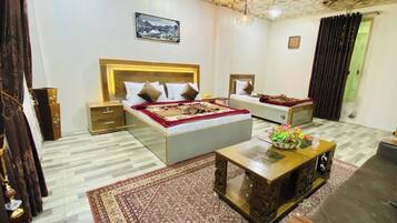 Soundproofing, iron/ironing board, free WiFi