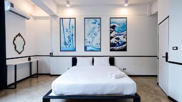 Deluxe Studio Suite, City View | Free WiFi, bed sheets