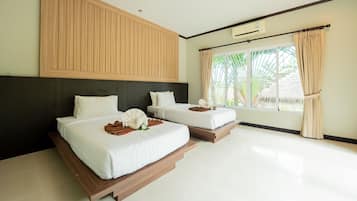 In-room safe, individually decorated, individually furnished, desk