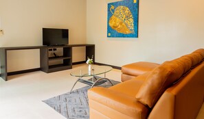 Junior Villa, Hill View | Living area | 32-inch flat-screen TV with cable channels - SeToVa Naiharn Grand Pool Villa, Rawai (Rawai)