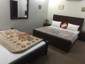 Soundproofing, iron/ironing board, free WiFi - Swat Hill view Resort Swat  (Swat)