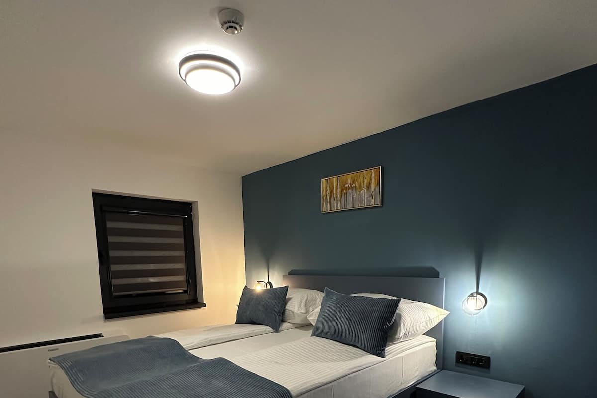 1 bedroom, soundproofing, free WiFi