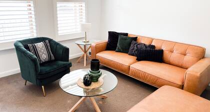 Welcome to Travers Terrace – Your Central Wagga Retreat!