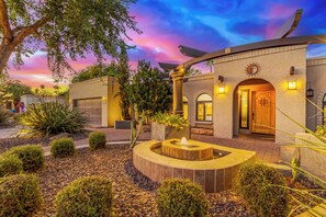 Exterior - Parkwood Desert Oasis | Pool, Spa & Pool Table (Scottsdale)