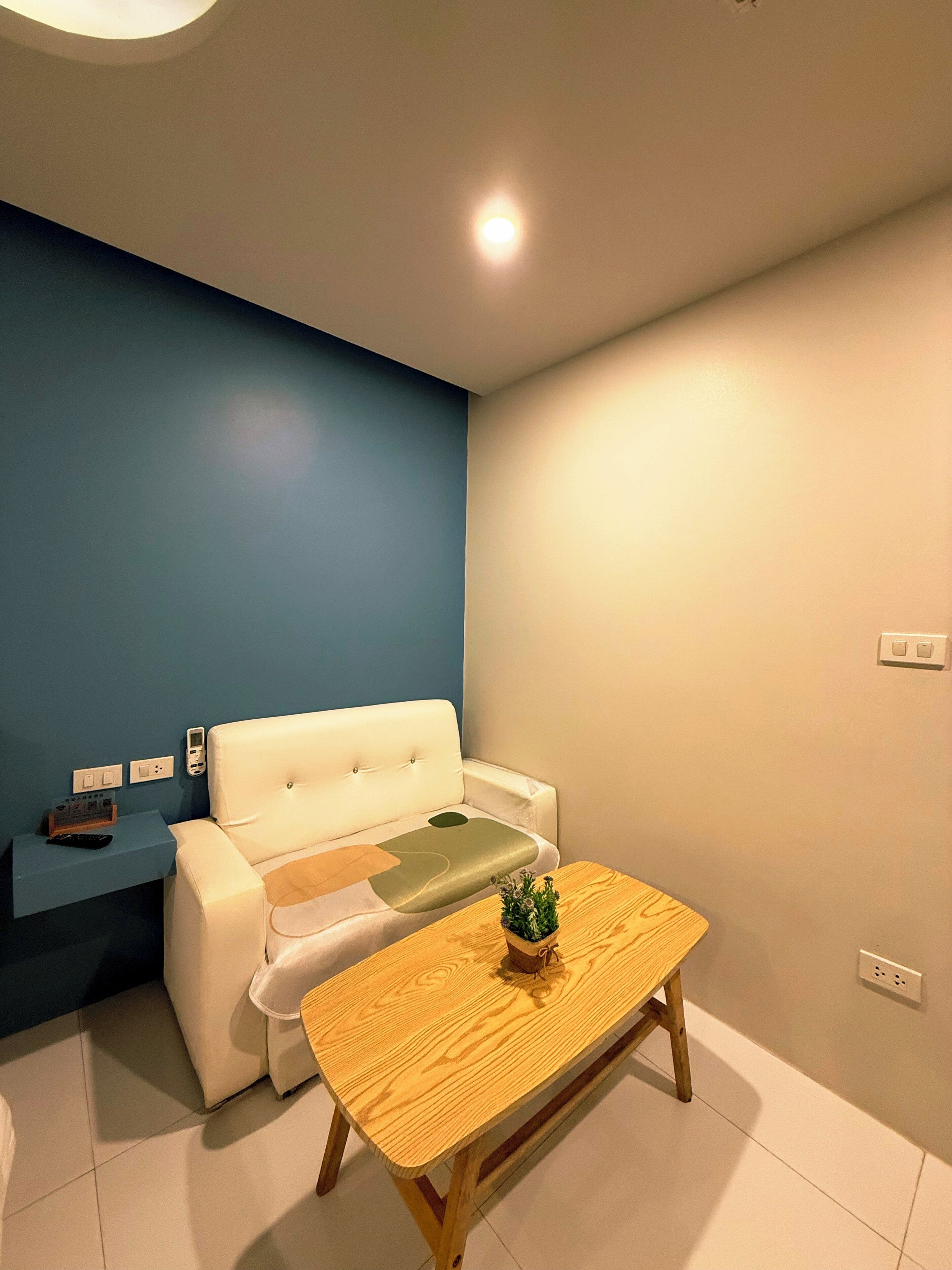 Classic Double Room | Peralatan tempat tidur premium, gebar bulu kapas, meja 