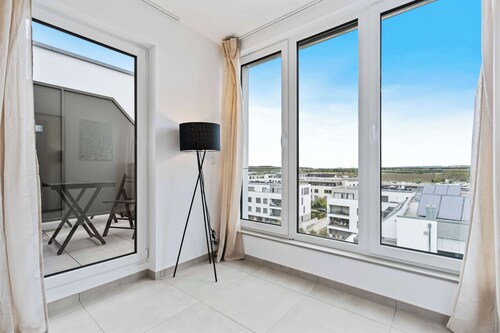 Premium Coliving for Professionals and Travelers Alike