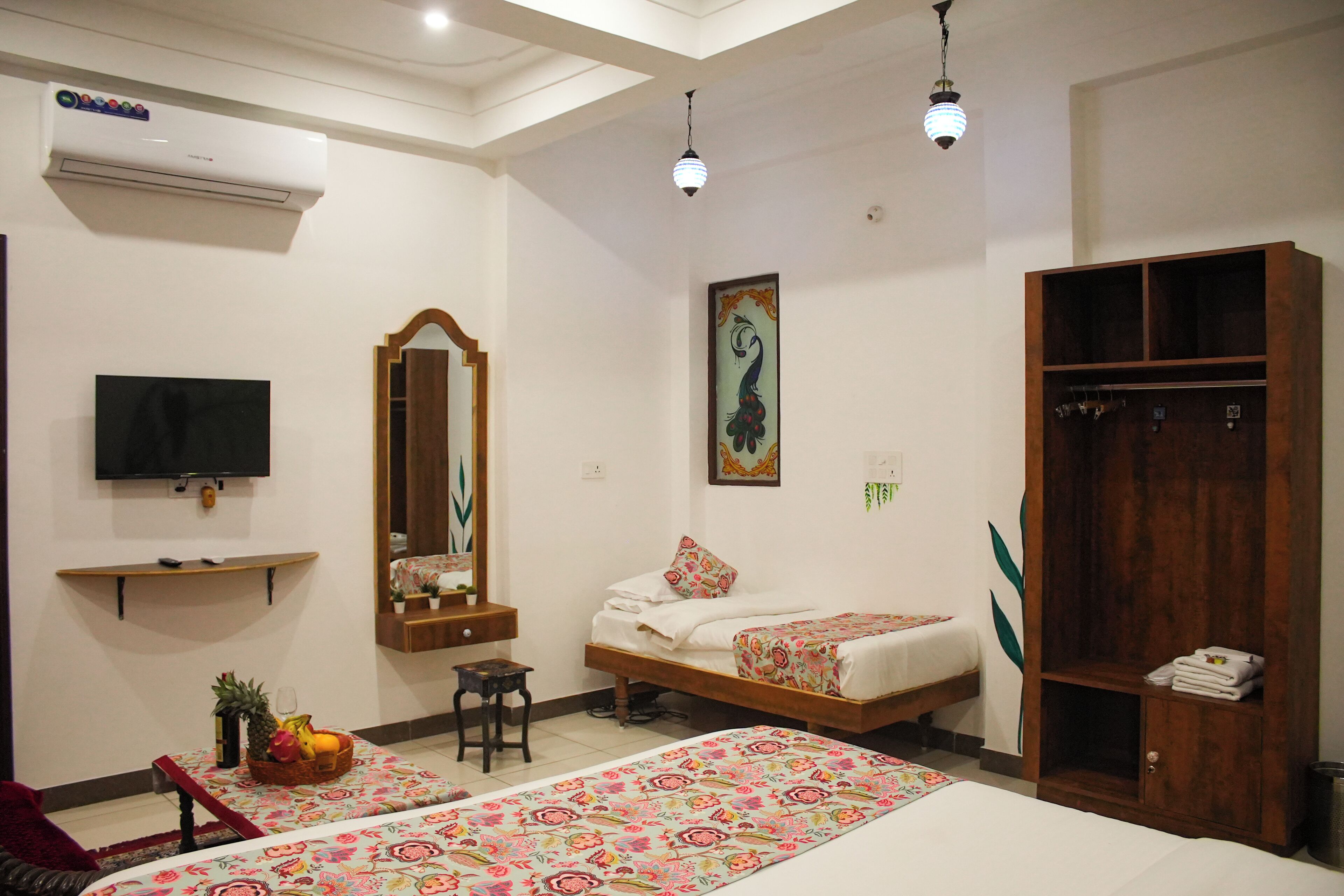 Mewari King Suite | Free WiFi, bed sheets