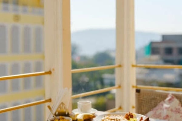 Petit déjeuner préparé sur commande (300 INR par personne)