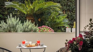 Deluxe Apartment, Garden View | Garden view - Serena Calm Pool House (Vari-Voula-Vouliagmeni)