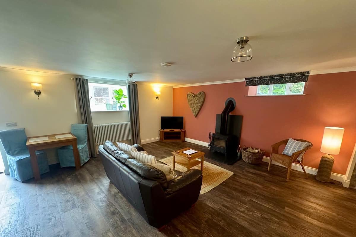 1 bedroom, premium bedding, individually decorated