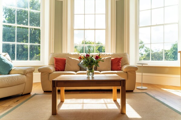 Lägenhet Superior - 2 sovrum - kök - utsikt mot trädgården | Vardagsrum