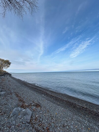 North Coast Cottage. Located on the southern shore of Lake Ontario.