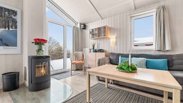 Tv, pejs, dvd-afspiller, stereoanlæg