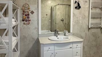 Double Room, Balcony | Bathroom | Slippers