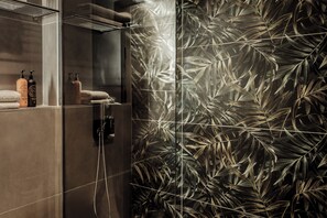 Bathroom - Isabella Suites (Gzira)