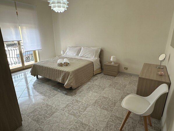 3 chambres, fer et planche à repasser, draps fournis