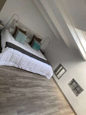 4 Schlafzimmer, Bügeleisen/Bügelbrett, WLAN, Bettwäsche