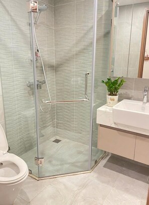 Classic Apartment, 1 Bedroom | Private kitchen | Fridge, stovetop, cookware/dishes/utensils