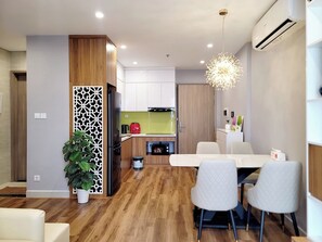 Deluxe Apartment, 2 Bedrooms | Free WiFi