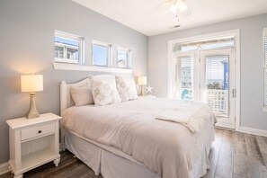 4 chambres, fer et planche à repasser, Wi-Fi gratuit, draps fournis