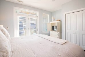 4 Schlafzimmer, Bügeleisen/Bügelbrett, kostenloses WLAN, Bettwäsche