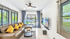Villa, 3 slaapkamers, toegankelijk voor mindervaliden, balkon | Woonruimte