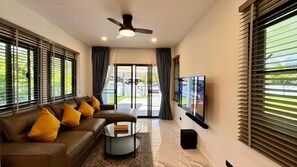 Villa, 3 habitaciones, con acceso para personas discapacitadas, balcón | Interior