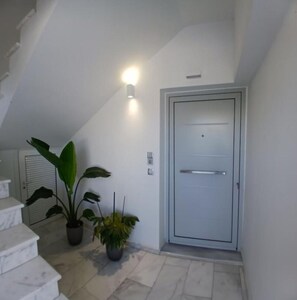 公寓 | 2 多间卧室、办公桌、隔音