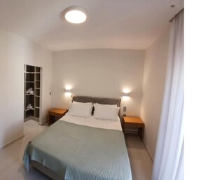 Apartment | 2 bedrooms, desk, soundproofing