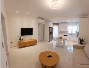 Apartment | 2 Schlafzimmer, Schreibtisch, schallisolierte Zimmer