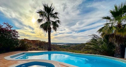 Villa Nosredna 5 Bedroom & Pool LES01
