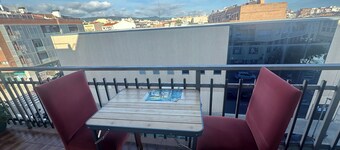 Rooms for rent in shared apartment good atmosphere, private spaces