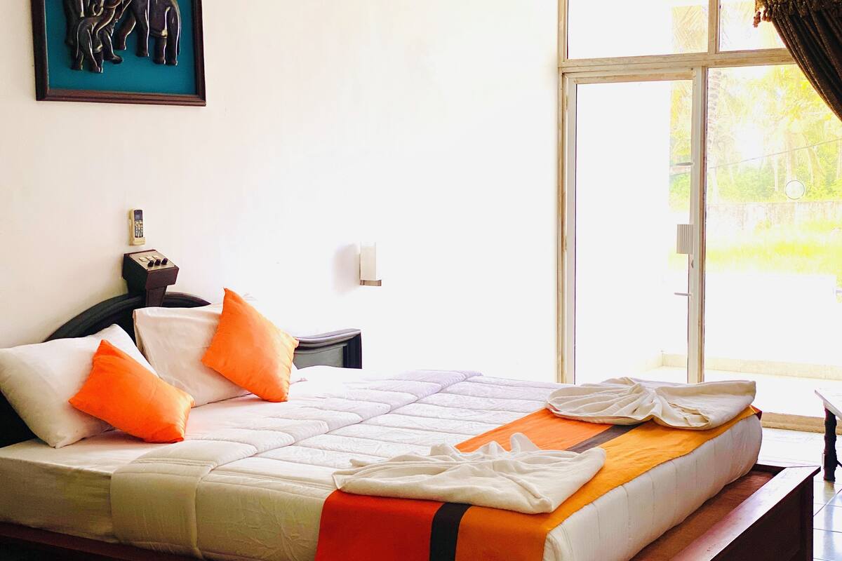 ห้องดับเบิล, ระเบียง, วิวรีสอร์ท | โต๊ะทำงาน, พื้นที่ทำงานแบบใช้แล็ปท็อป, Wi-Fi ฟรี