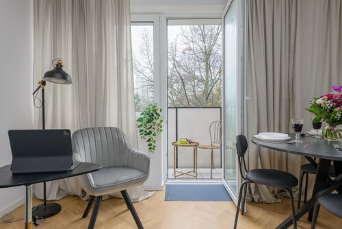 Lumina spacious apartment in Warsaw