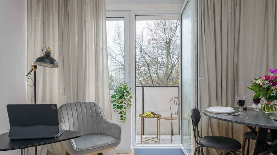 Lumina spacious apartment in Warsaw