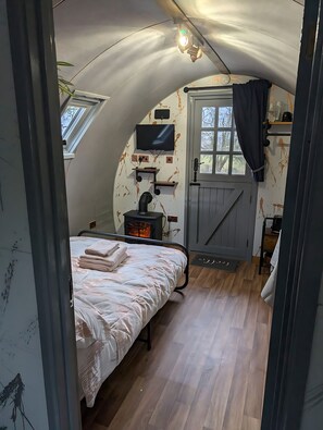 Deluxe-Ferienhütte, 1 Doppelbett, Kochnische, Talblick | Bettwäsche aus ägyptischer Baumwolle, hochwertige Bettwaren