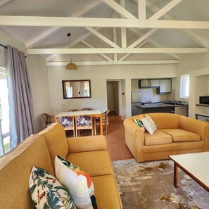 Luxury Chalet, Mountain View - Mont Aux Sources Drakensberg Resort (Jagersrust)