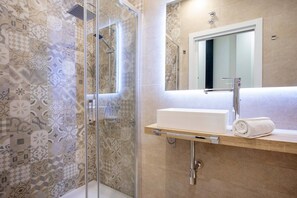 Studio – comfort (0 Bedroom) | Bad | Dusj, toalettartikler (inkludert), hårføner og håndklær