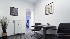 Unclassified image, 3 of 19, button - Alpha Apartments: Central 1BR, Near Main Station (Essen)