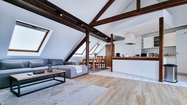 Living area - Alpha Apartments: Top-Floor 2BR, Terrace & A/C (Essen)