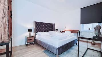 1 Schlafzimmer, Schreibtisch, WLAN, Bettwäsche