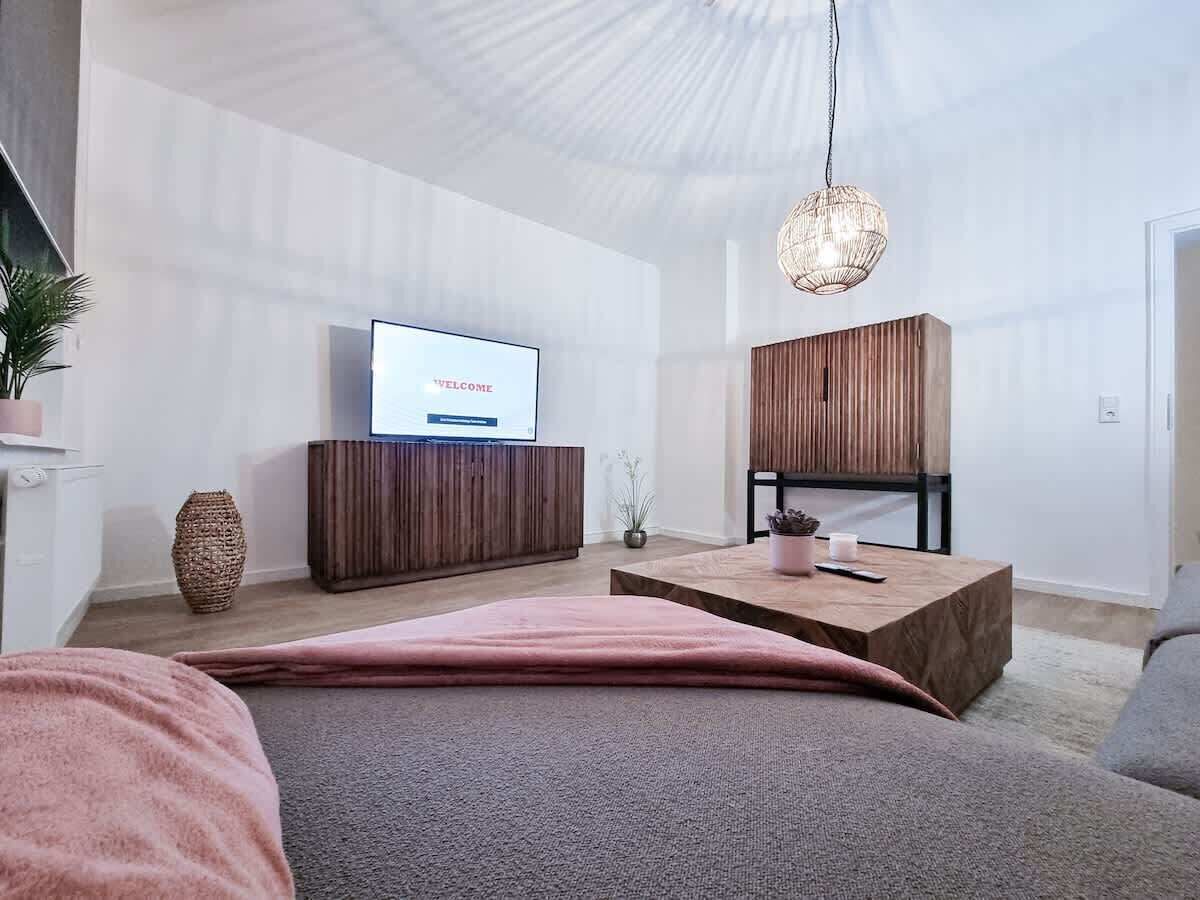 1 Schlafzimmer, Schreibtisch, Bügeleisen/Bügelbrett, Bettwäsche