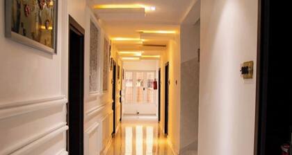 Top Crown Hotel and Suites