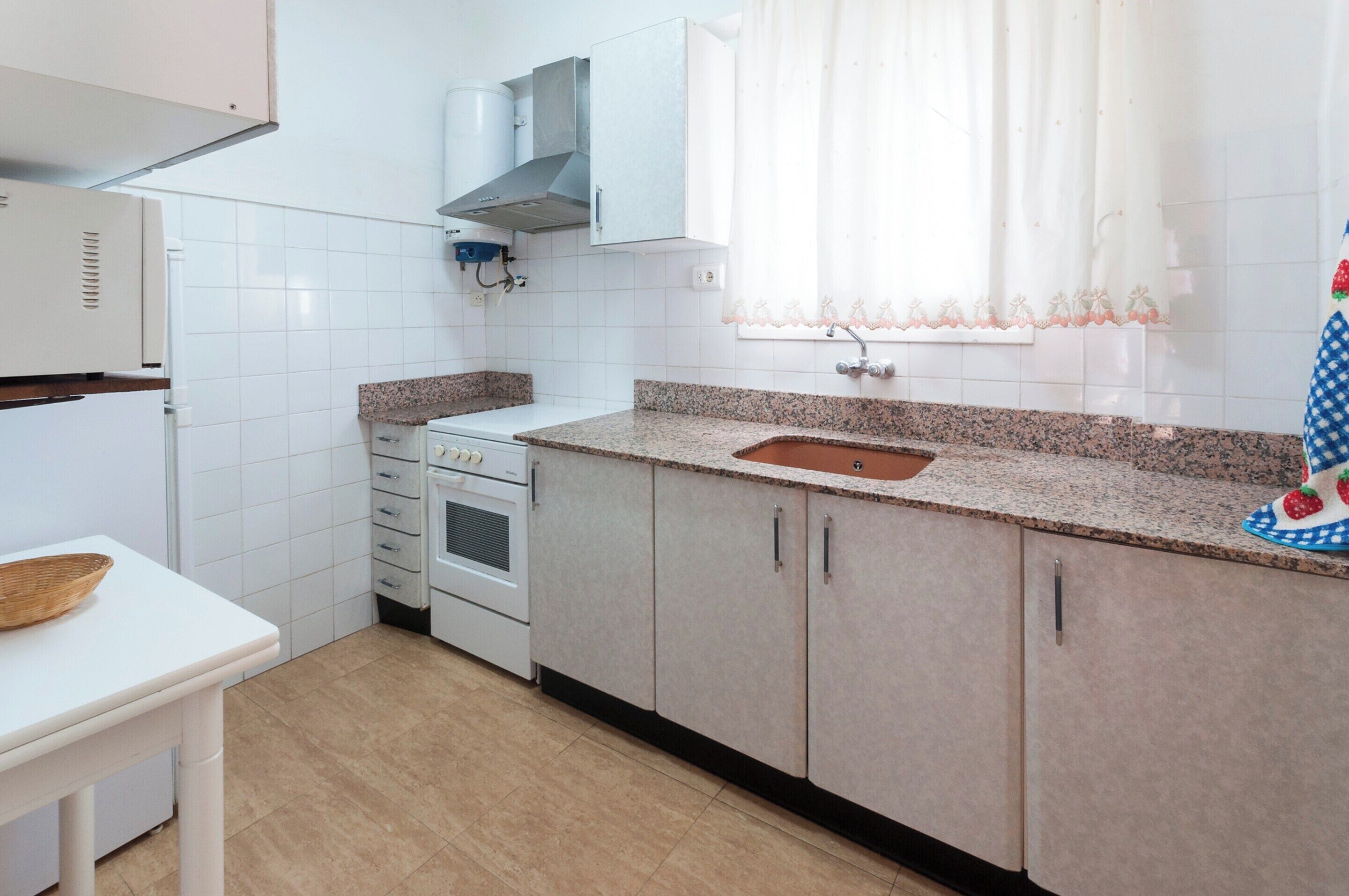 Apartment | Private kitchen | Toaster, high chair, cookware/dishes/utensils